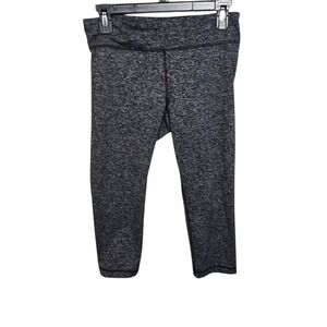 Under Armour Fitted Crop Leggings‎ Womens Medium Gray Black Athletic Workout Gym